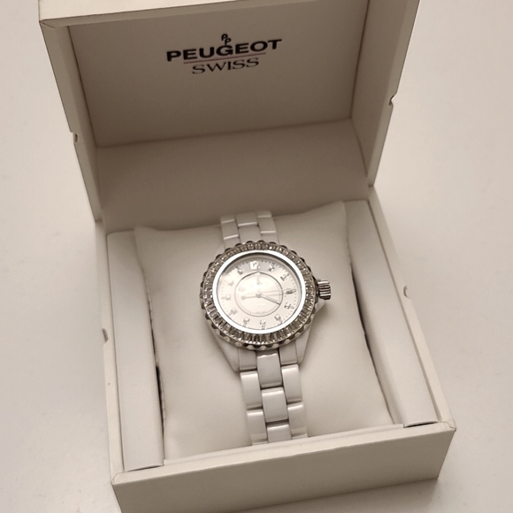 Peugeot Swiss Swarovski Watch - Picture 3 of 4